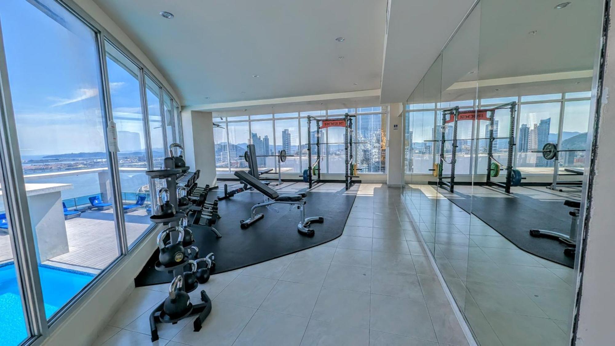 פנמה סיטי Yc 3602 L Apartamento 2Br En Av Balboa מראה חיצוני תמונה