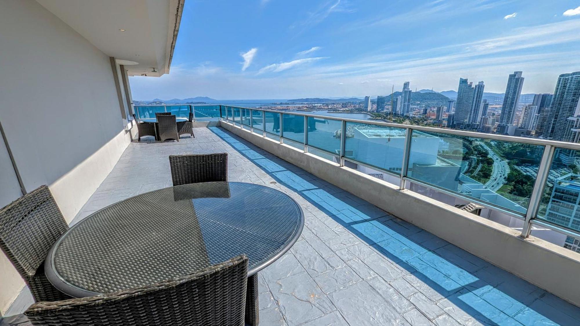 פנמה סיטי Yc 3602 L Apartamento 2Br En Av Balboa מראה חיצוני תמונה